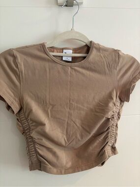 TNA Tan Ruched-Side Crop Tee